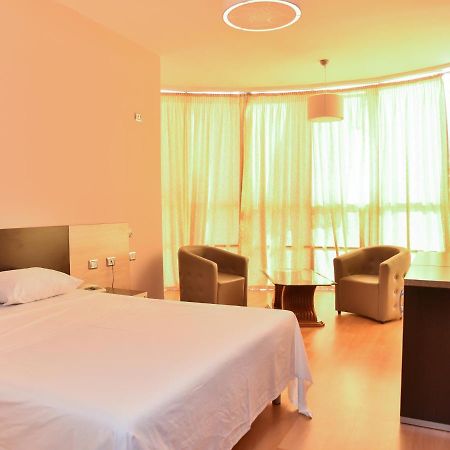 Hotel Continental Durrës Eksteriør billede