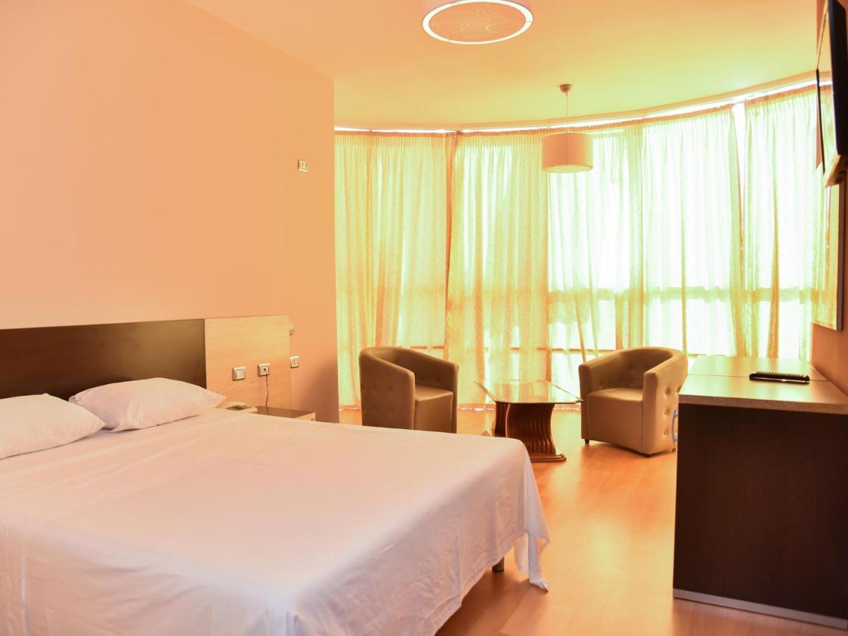 Hotel Continental Durrës Eksteriør billede