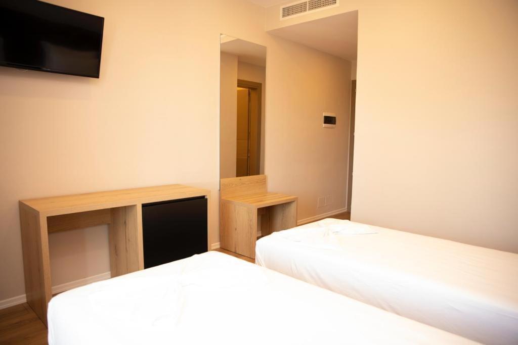 Hotel Continental Durrës Eksteriør billede
