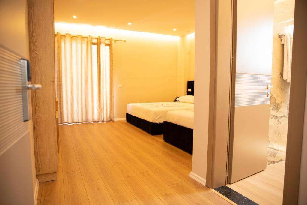 Hotel Continental Durrës Eksteriør billede