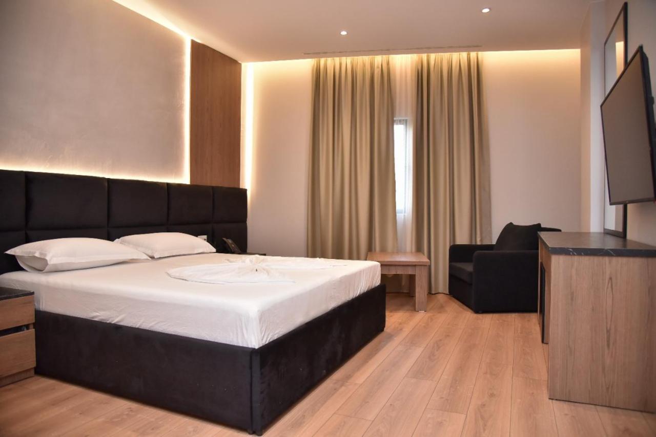Hotel Continental Durrës Eksteriør billede